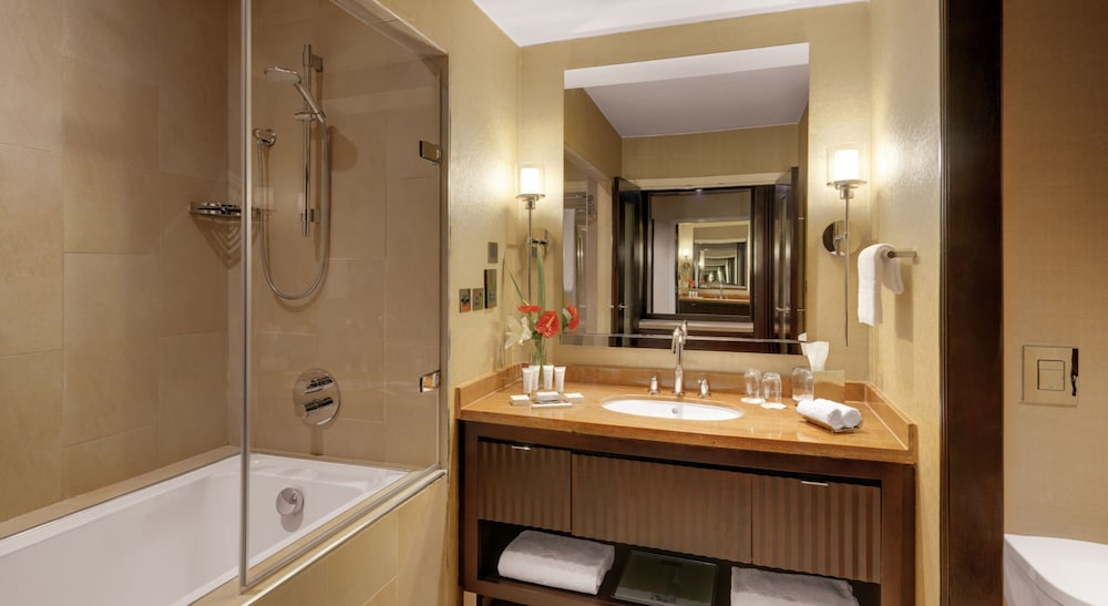 Kempinski Hotel Gold Coast City 19/69