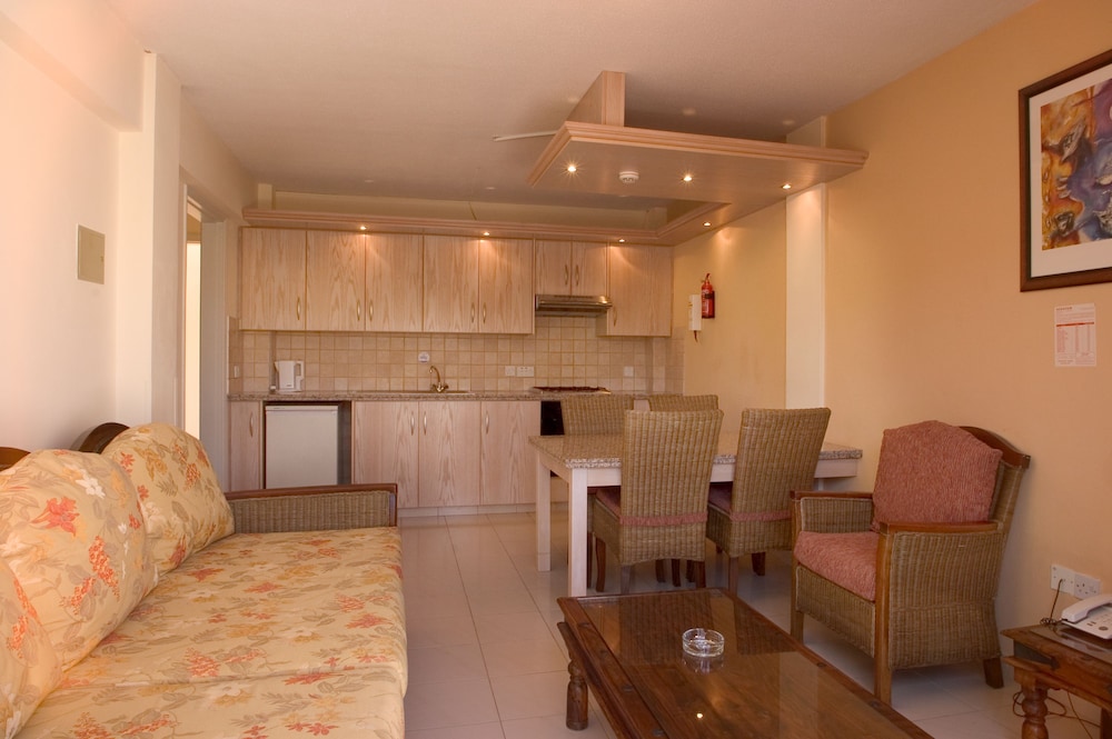 Senator Hotel Apartments - Adults Only 29/70