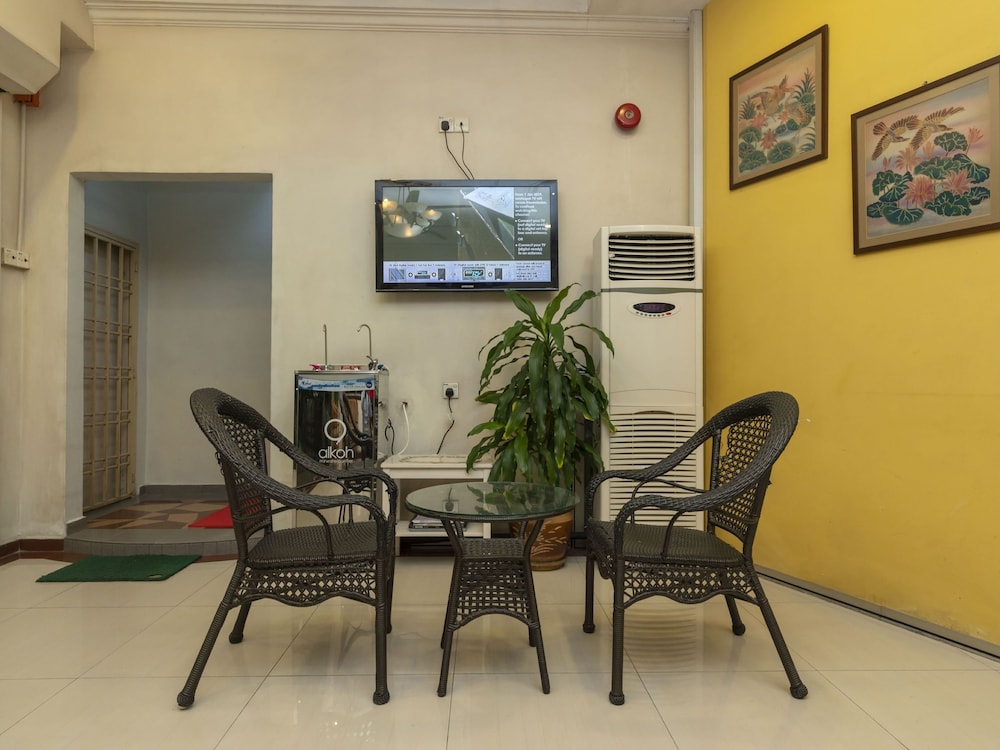 Fully Hotel Desa Tebrau 36/45