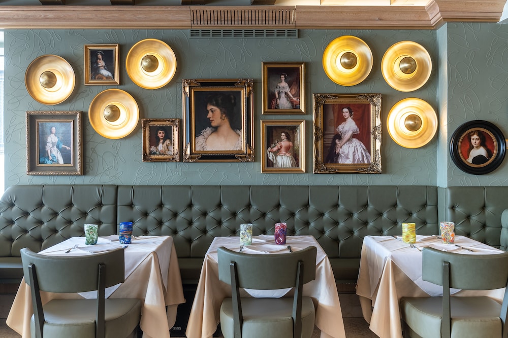 Hotel Savoia e Jolanda, WorldHotels Elite 54/66