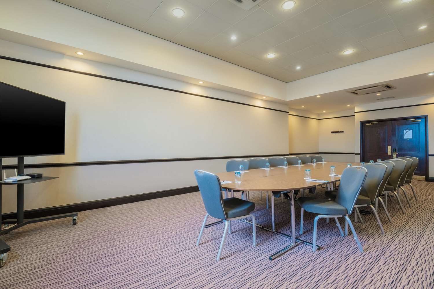 Cedar Court Hotel Bradford 9/16