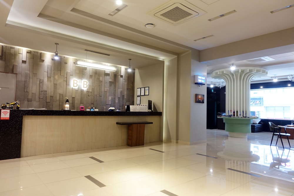 Gallery Hotel Bnb 7/30