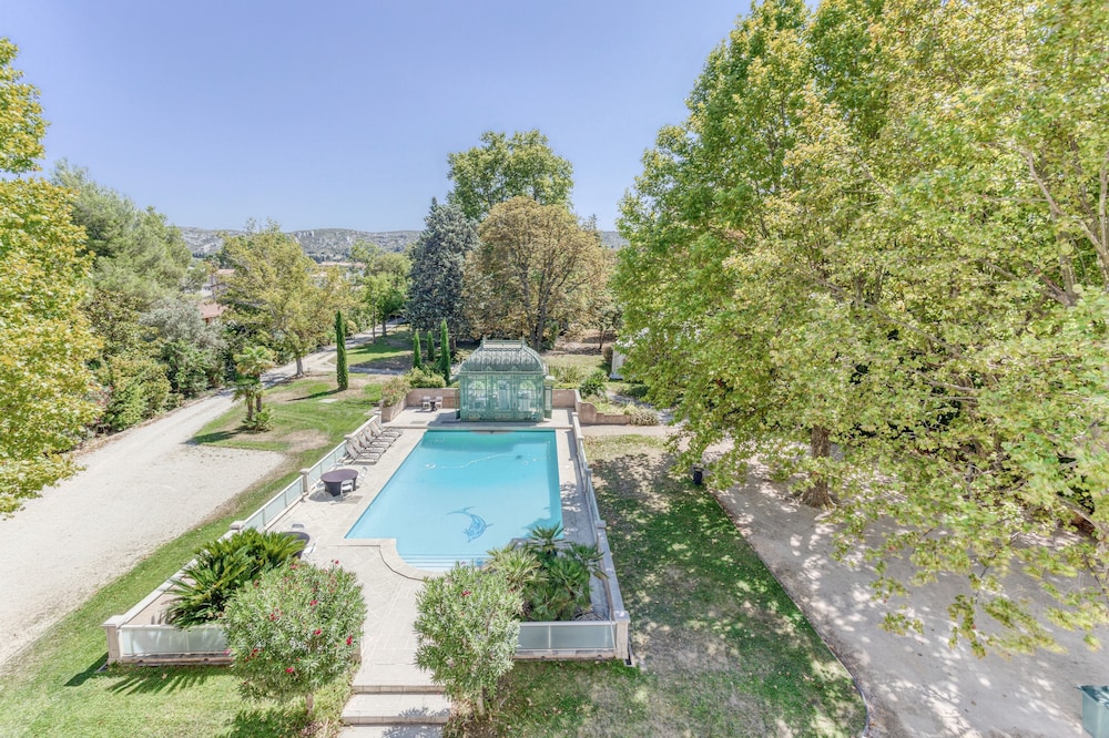DOMAINE DE LA NERTHE- HOTEL PROVENCE MEDITERRANEE 40/50
