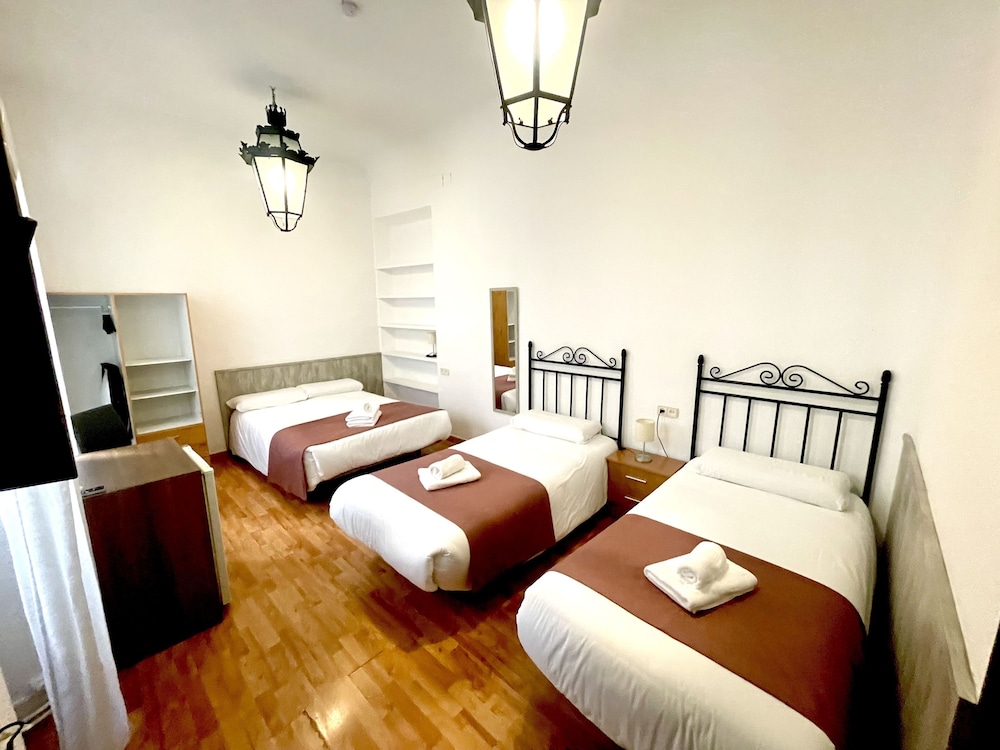 Arteaga Hostal & Baños Árabes Elvira 25/50