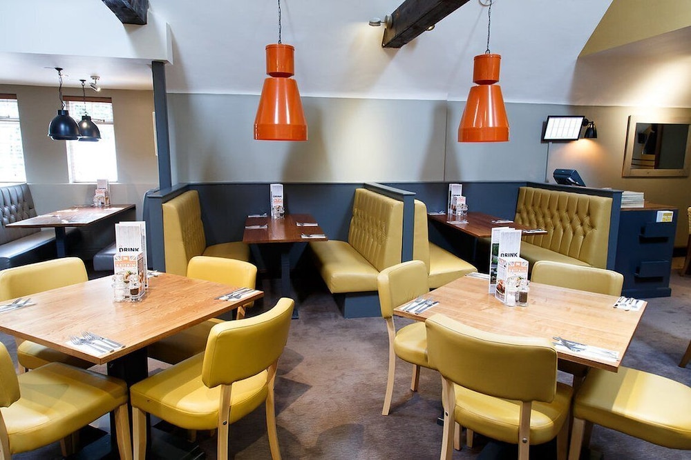 Premier Inn Stevenage 32/45