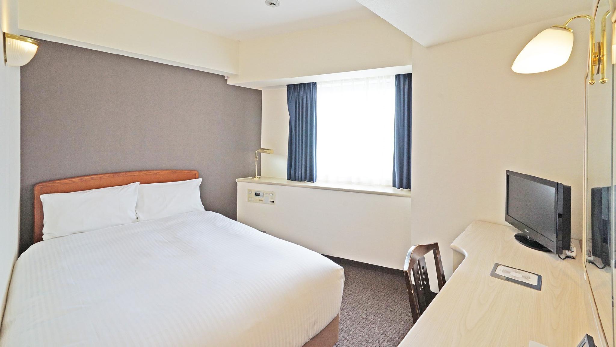 Semi Room, Semi Double Bed