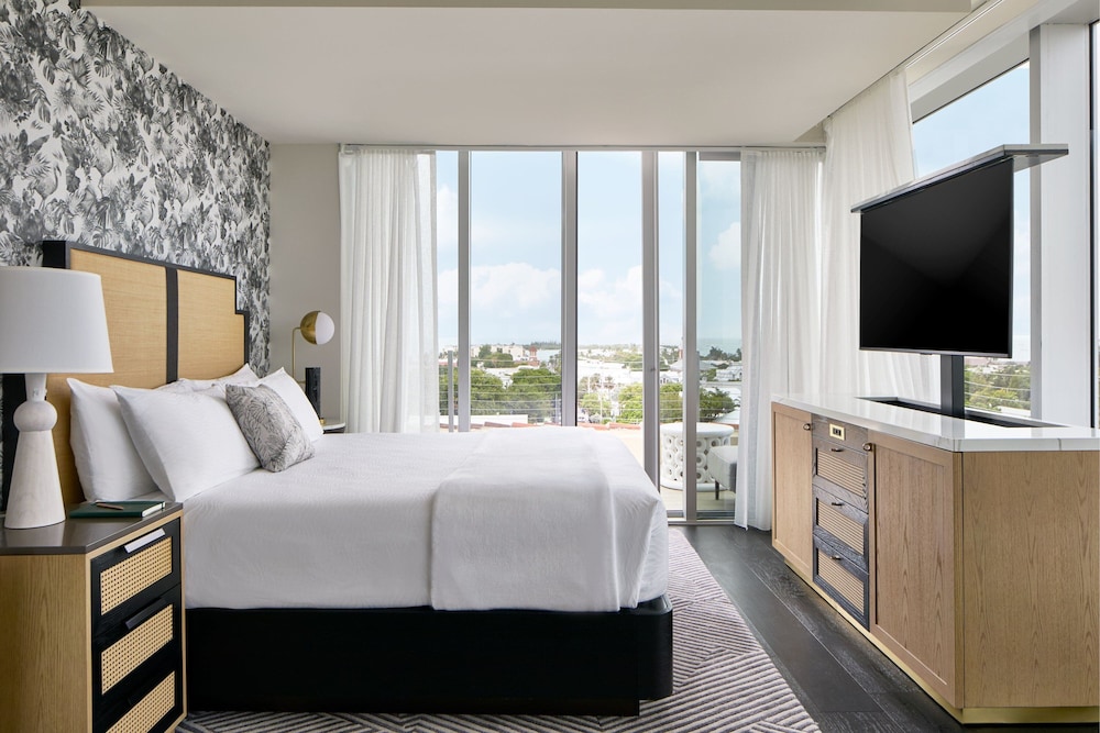 1 Bedroom, Suite, King Bed