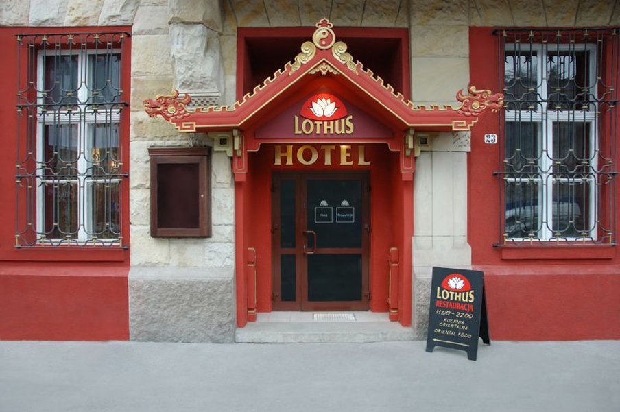 Lothus Hotel 3/45