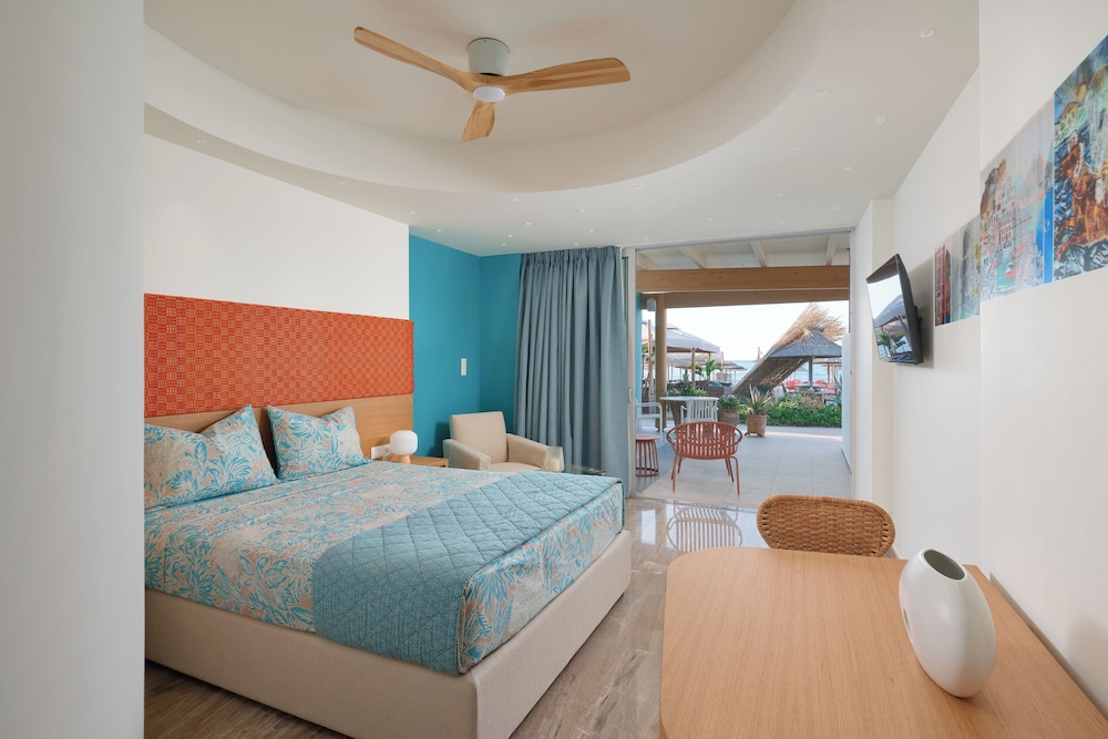 Aptera Beach 13/46