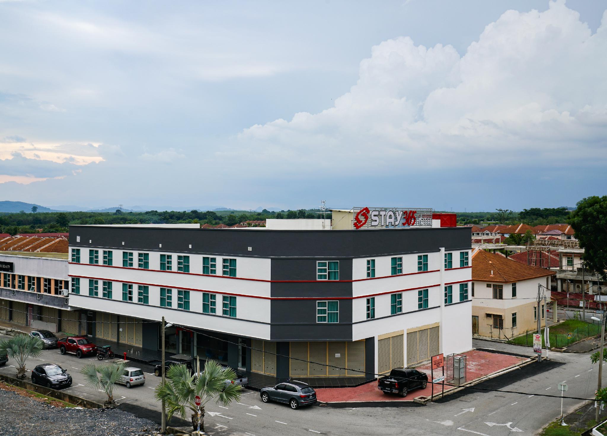 Oyo 89386 Stay 365 Hotel 5/27