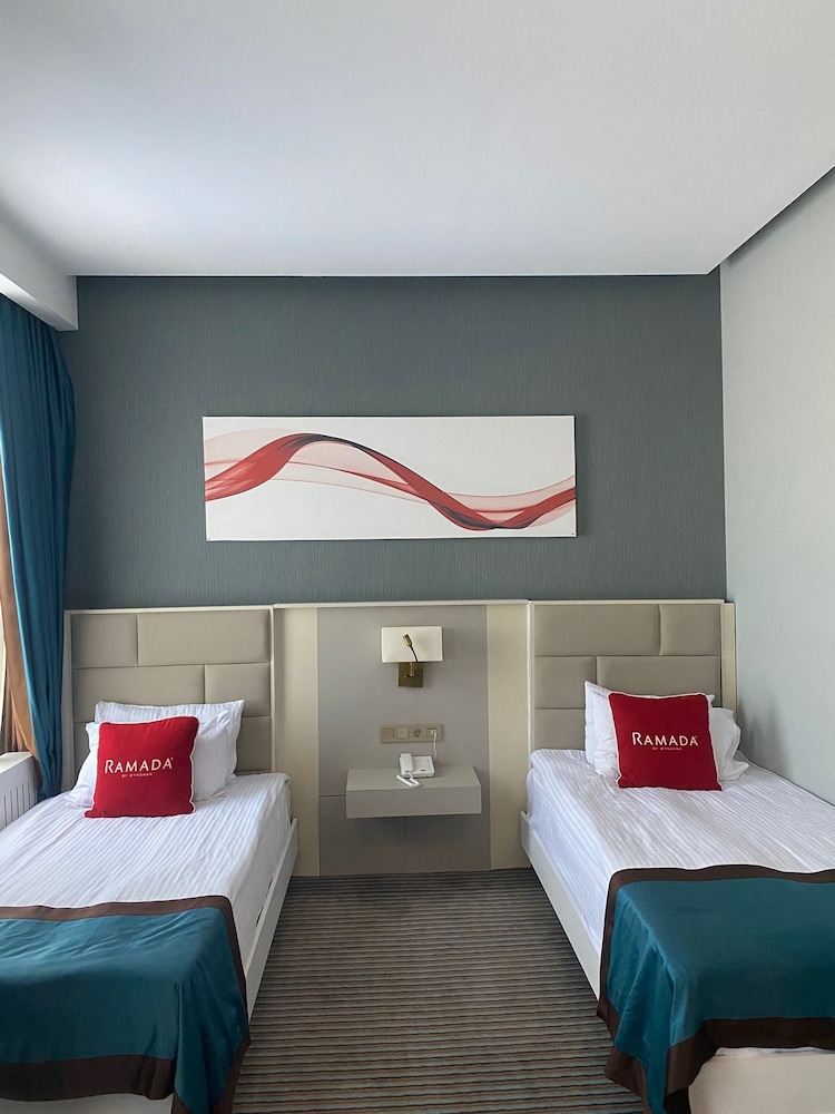 Room, Twin Beds