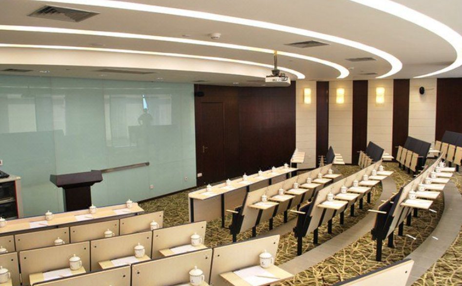 Huaqiang Plaza Hotel 37/42