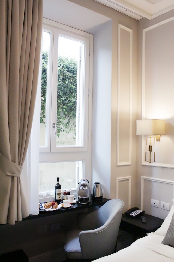 Florence Luxury Guest House 48/49