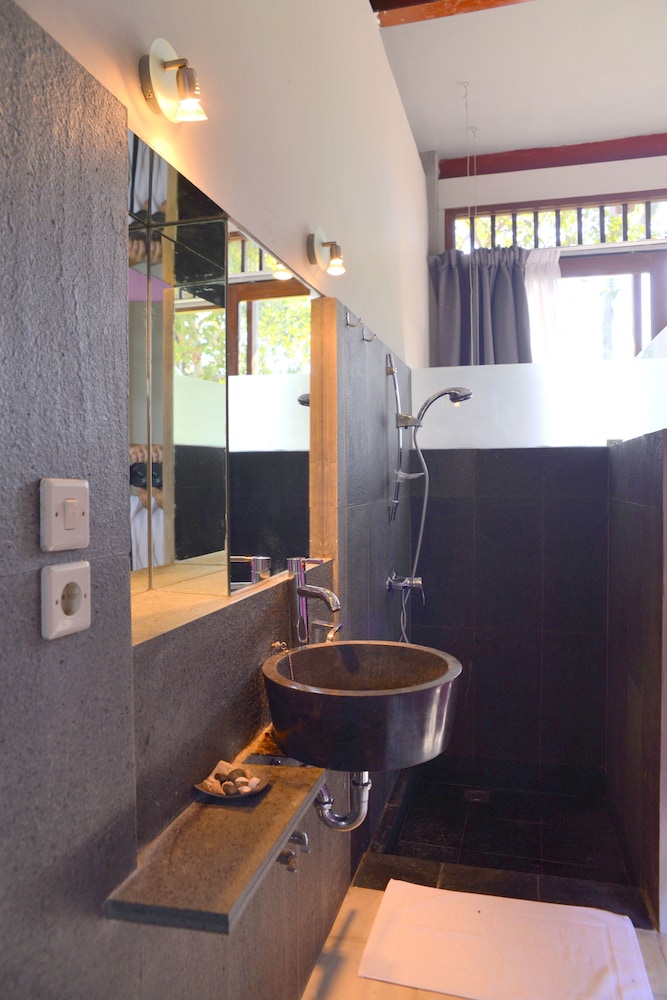 Prashanti Ubud 50/50
