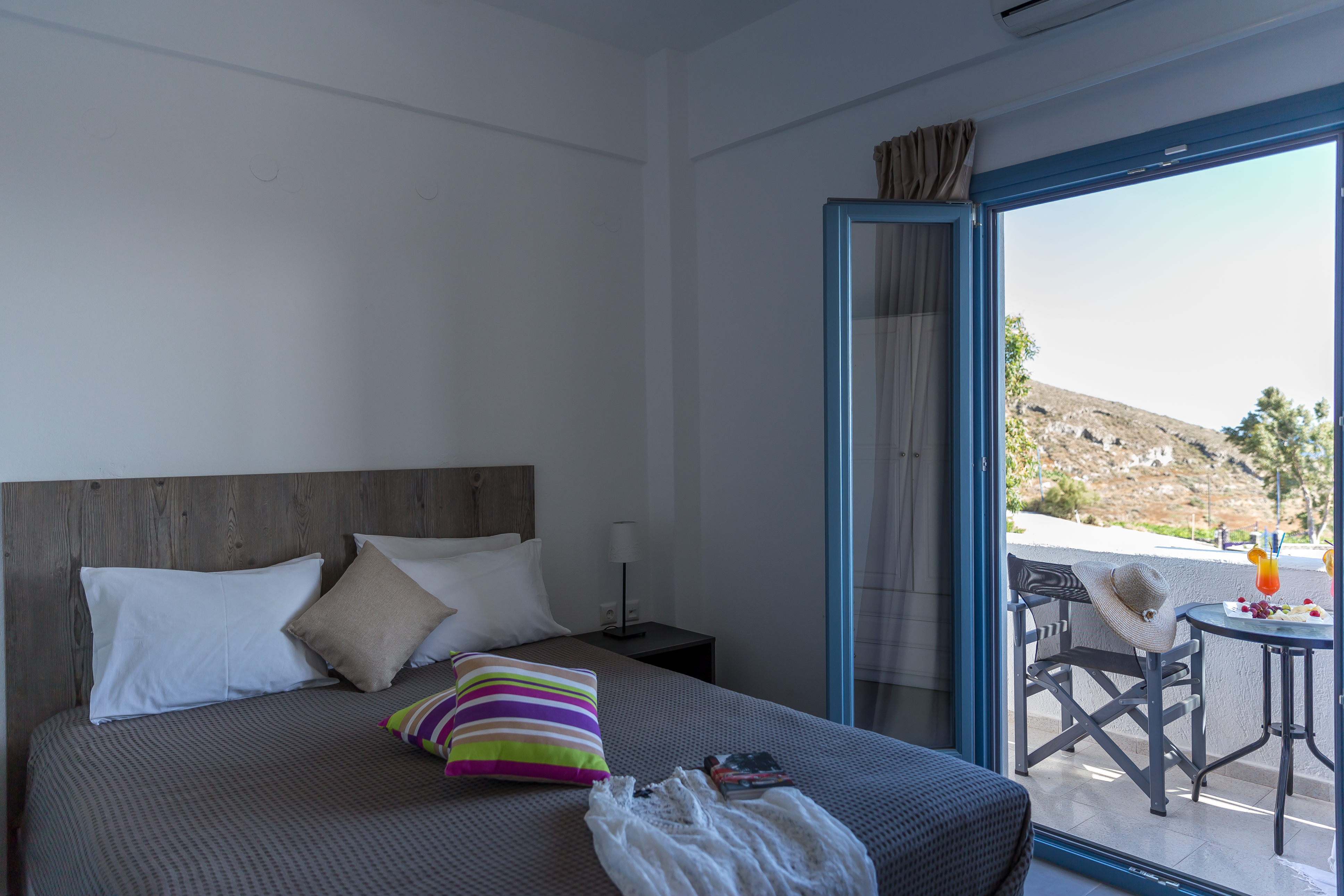 SUPERIOR, DOUBLE BED, POOL VIEW