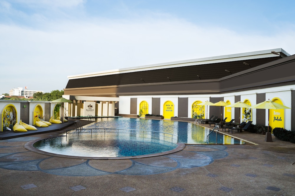 Grand Palazzo Hotel 58/61