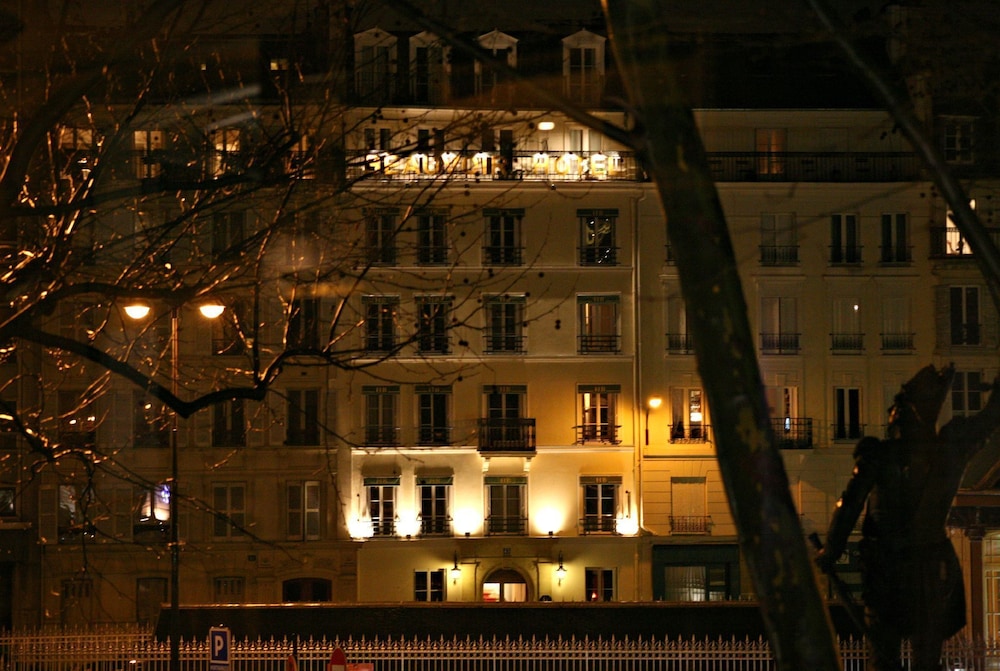 Hotel Beauvoir in PARIS
