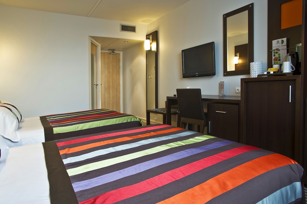 Holiday Inn Dijon 13/75