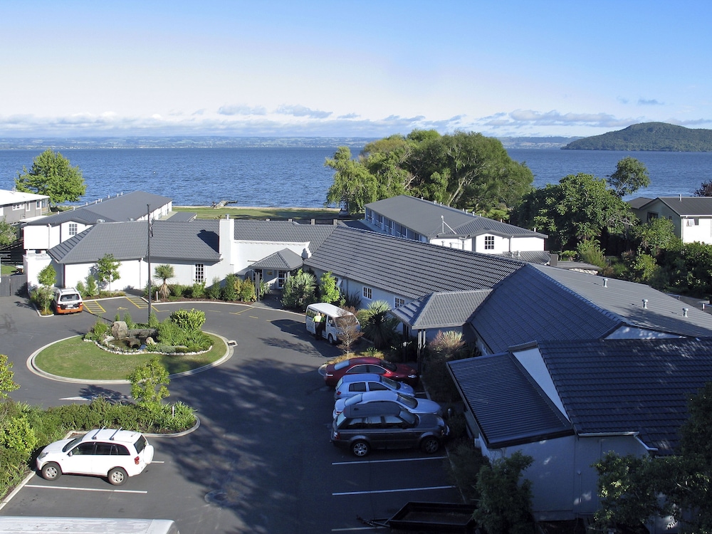 Wai Ora Lakeside Spa Resort 44/49