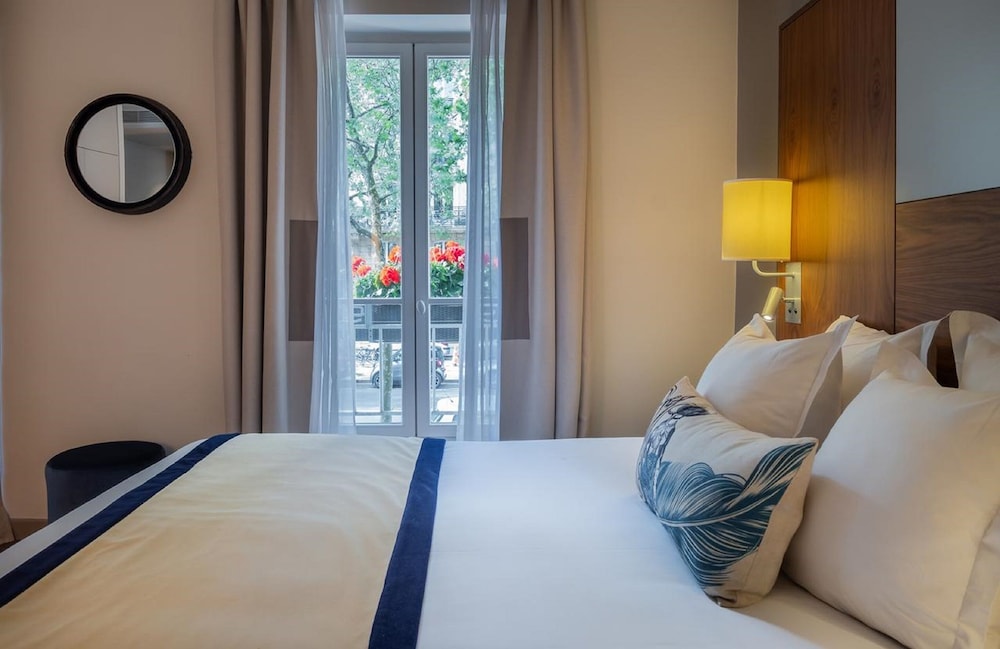 Hotel Le Tourville by Inwood Hotels 28/48