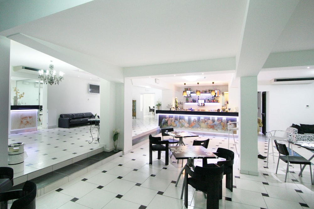 Hotel Leonardo &amp; Residenza Marconi 36/50