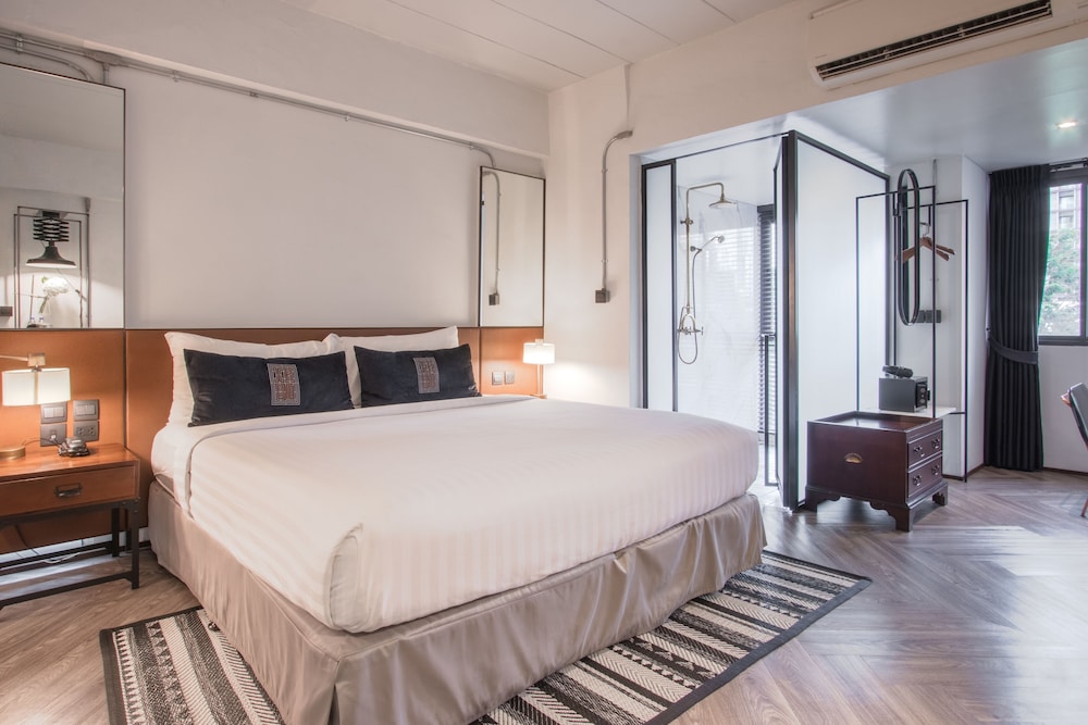 Ir-On Hotel 20/50