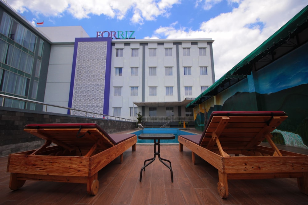 Forriz Hotel 5/51