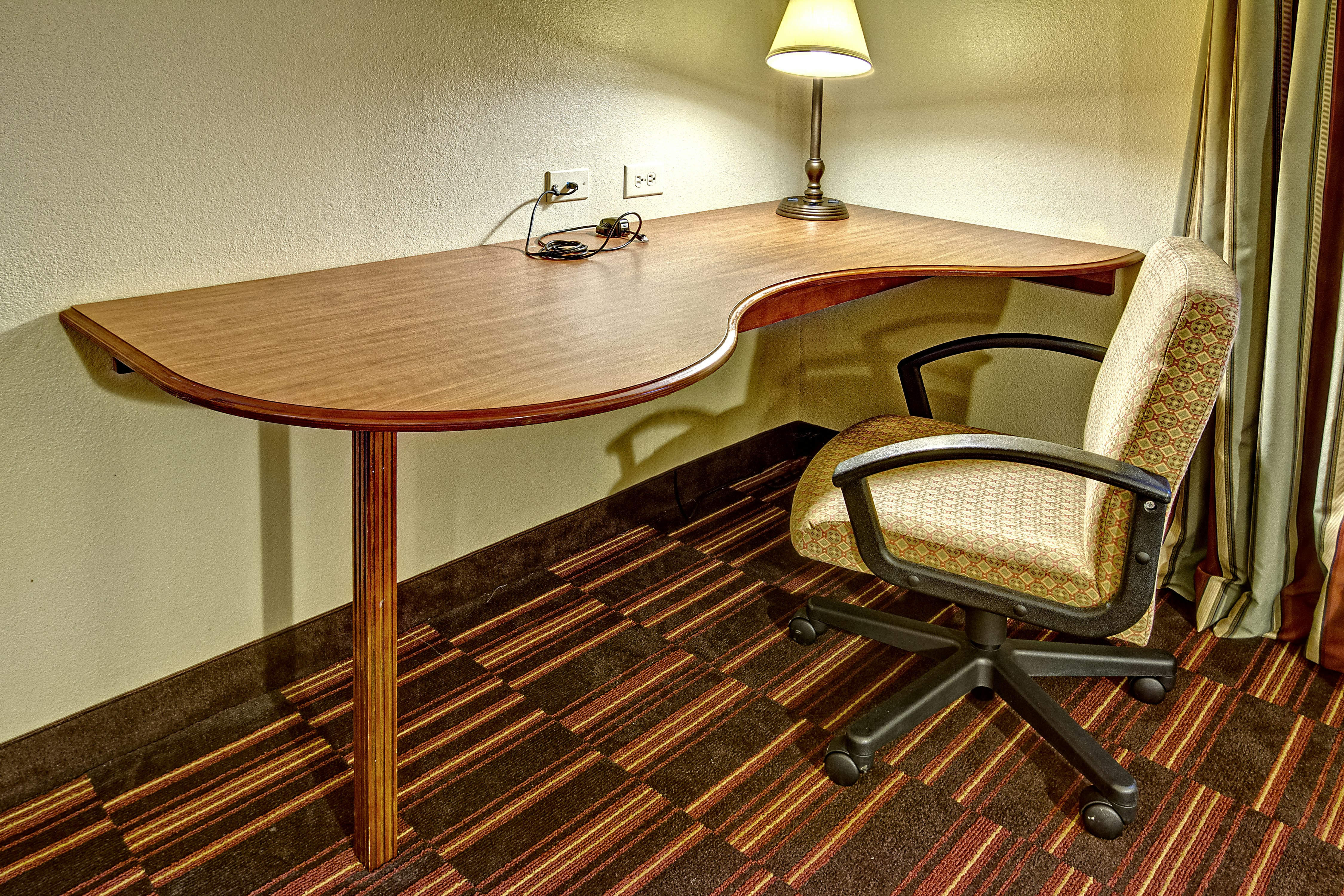 Hampton Inn Cleveland 18/35