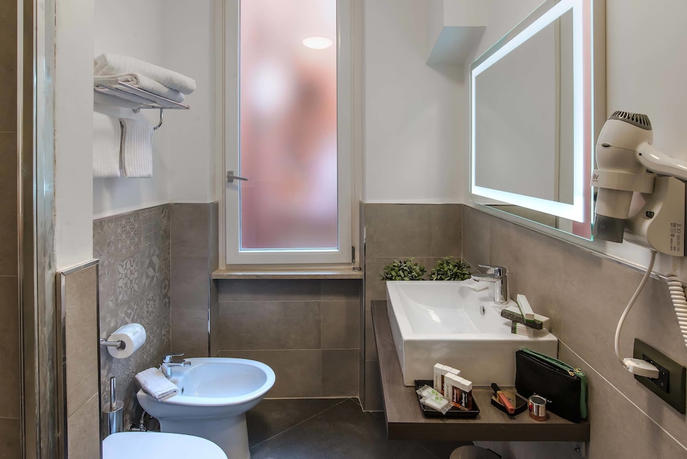 Navona Essence Hotel 32/67
