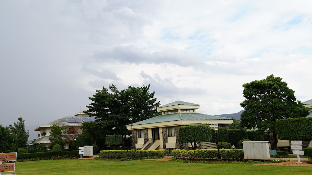 Fazlani Natures Nest - A Wellness Retreat 4/50