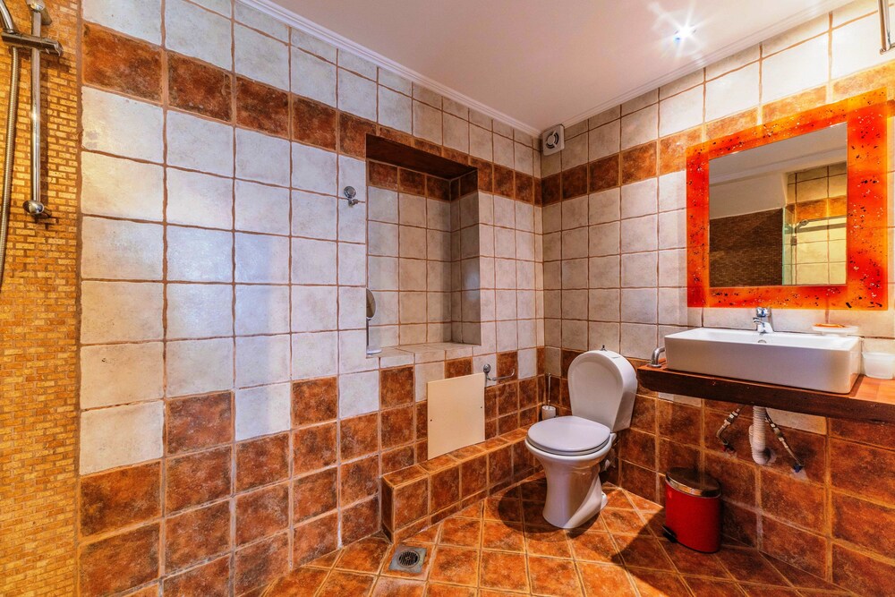 Idili Traditional House 47/50