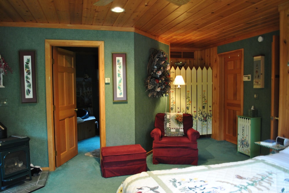 Horton Creek Inn Bed and Breakfast 45/66