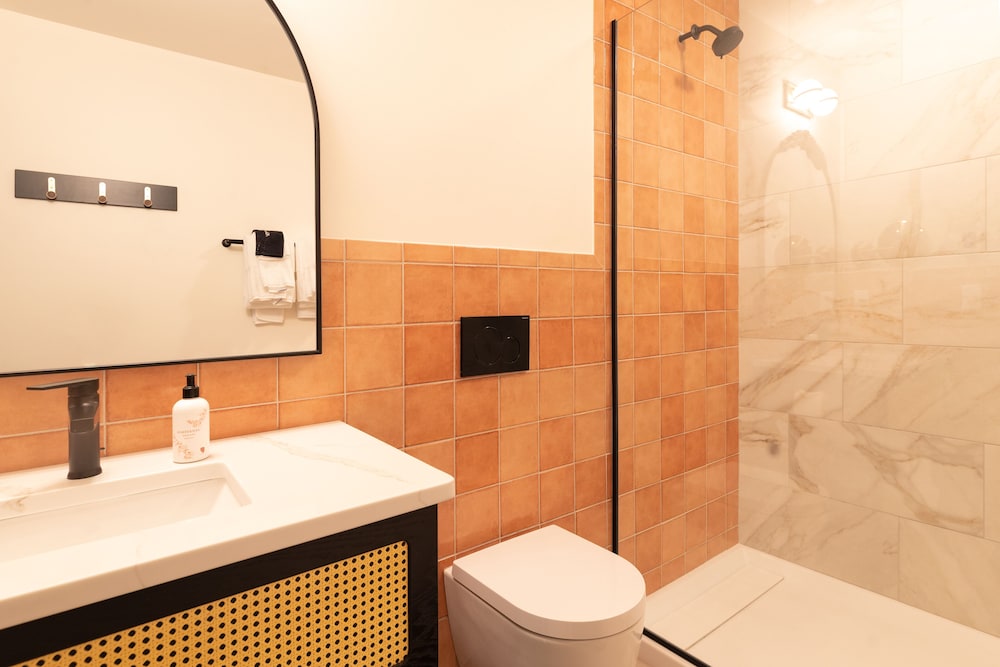 Hotel Thaxter 50/50