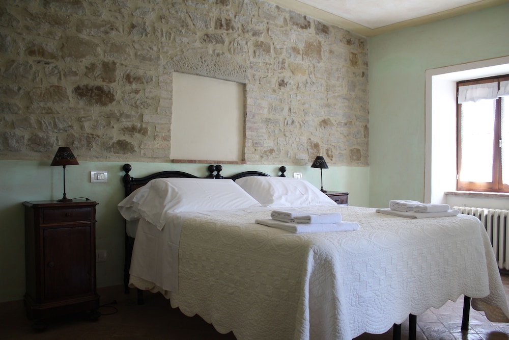 DELUXE, DOUBLE BED