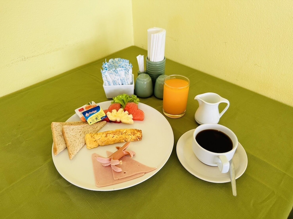 Kata Place Hotel 34/50