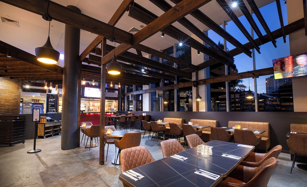 Sage Hotel Wollongong 59/75