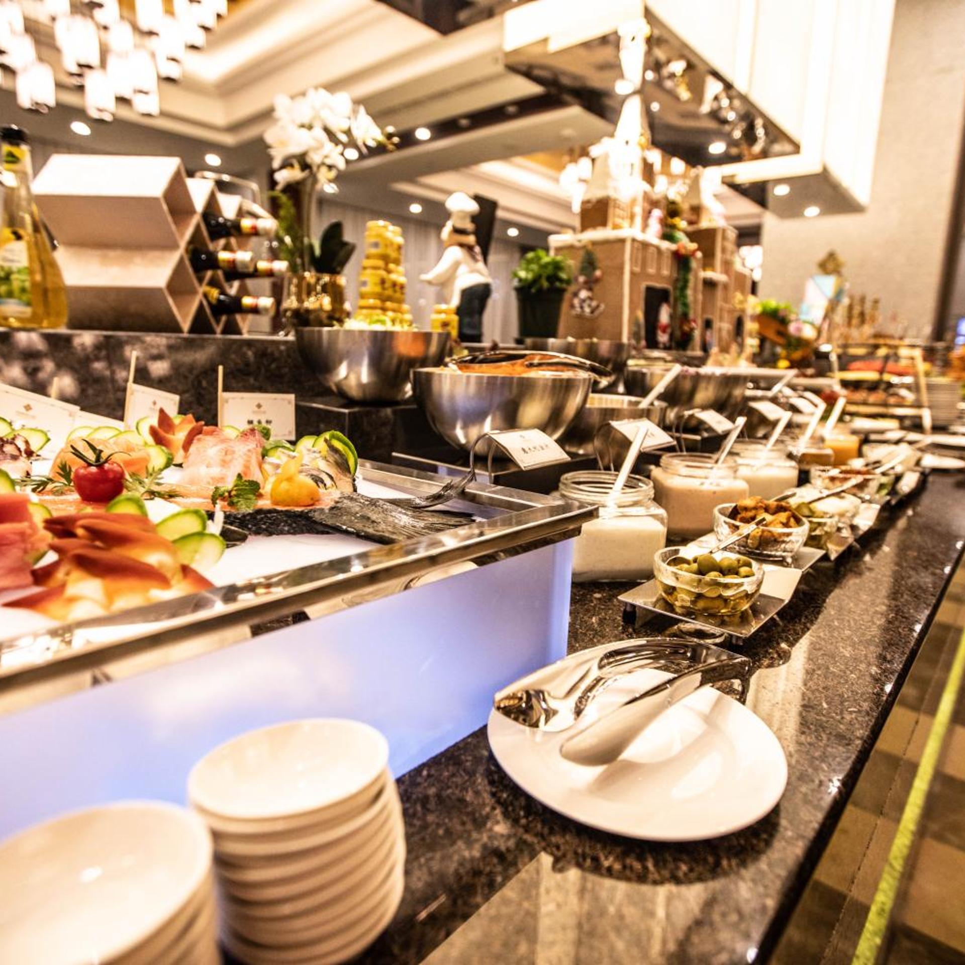 Binhai Jinling International Hotel 44/62