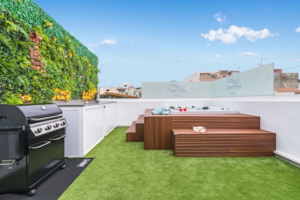 Open Sea Suites 40/47