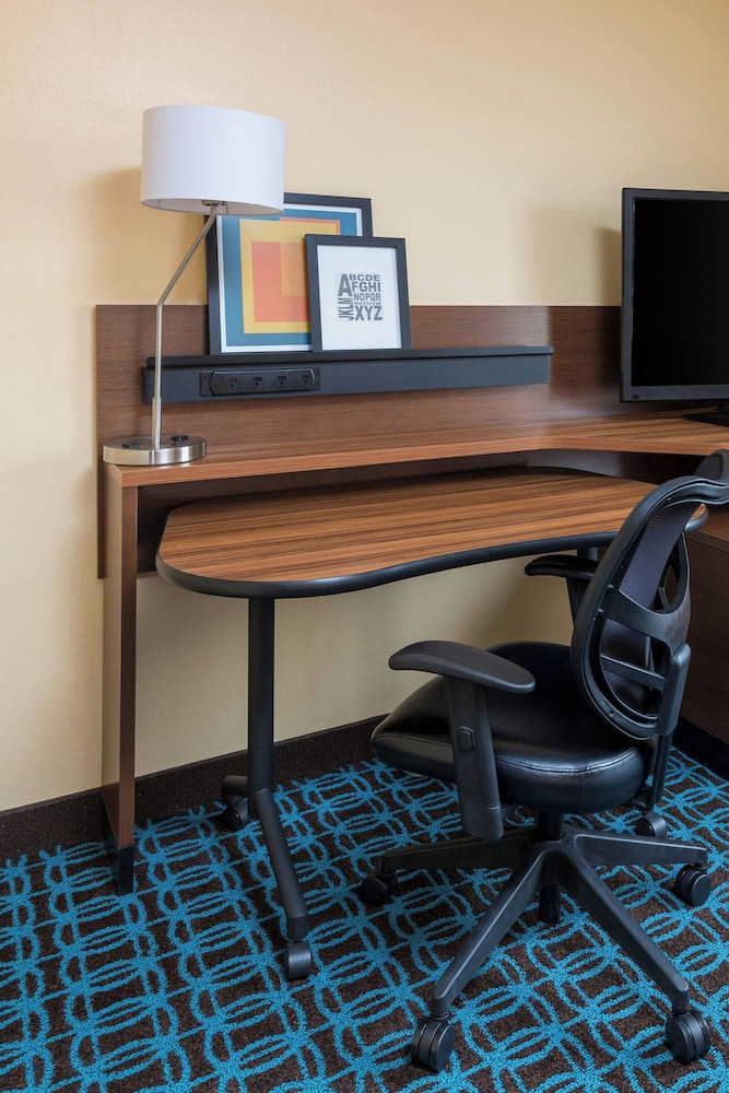 Fairfield Inn Lubbock 33/38