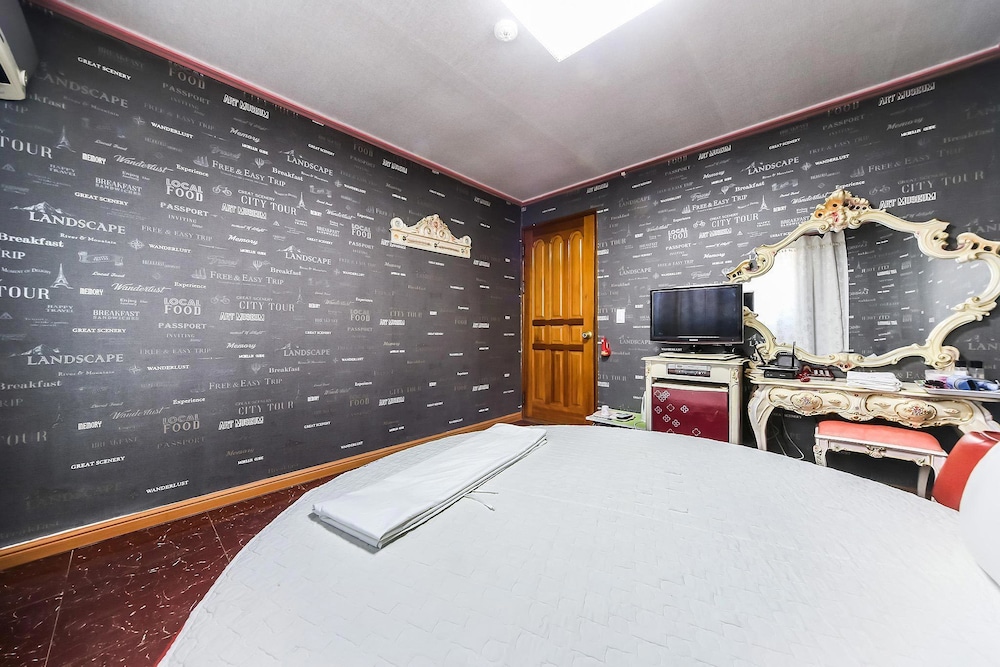 Mirim Motel 11/43