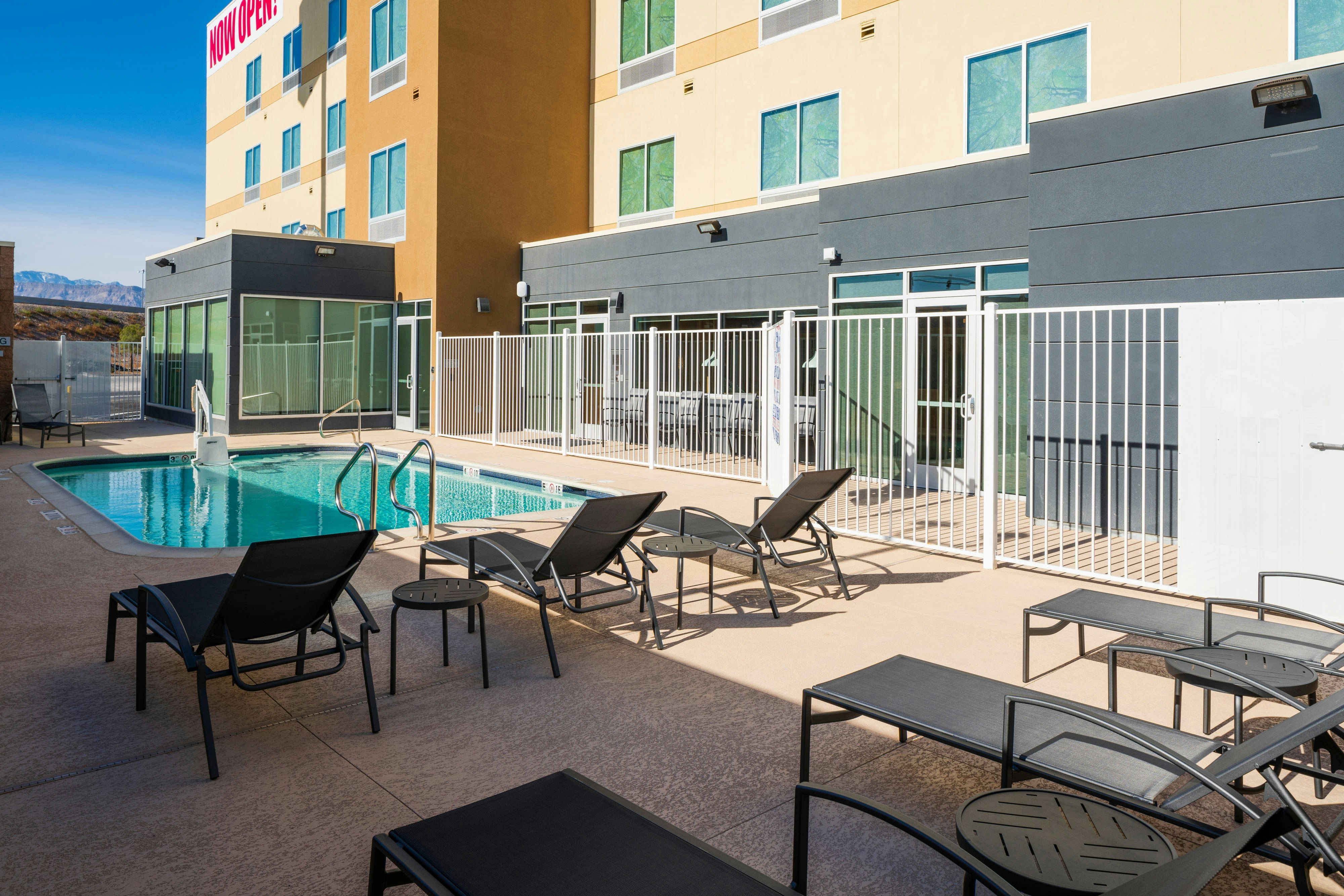 Fairfield Inn and Suites by Marriott Las Vegas Northwest 45/45