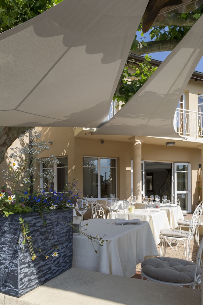 AUBERGE DE CLOCHEMERLE 7/54