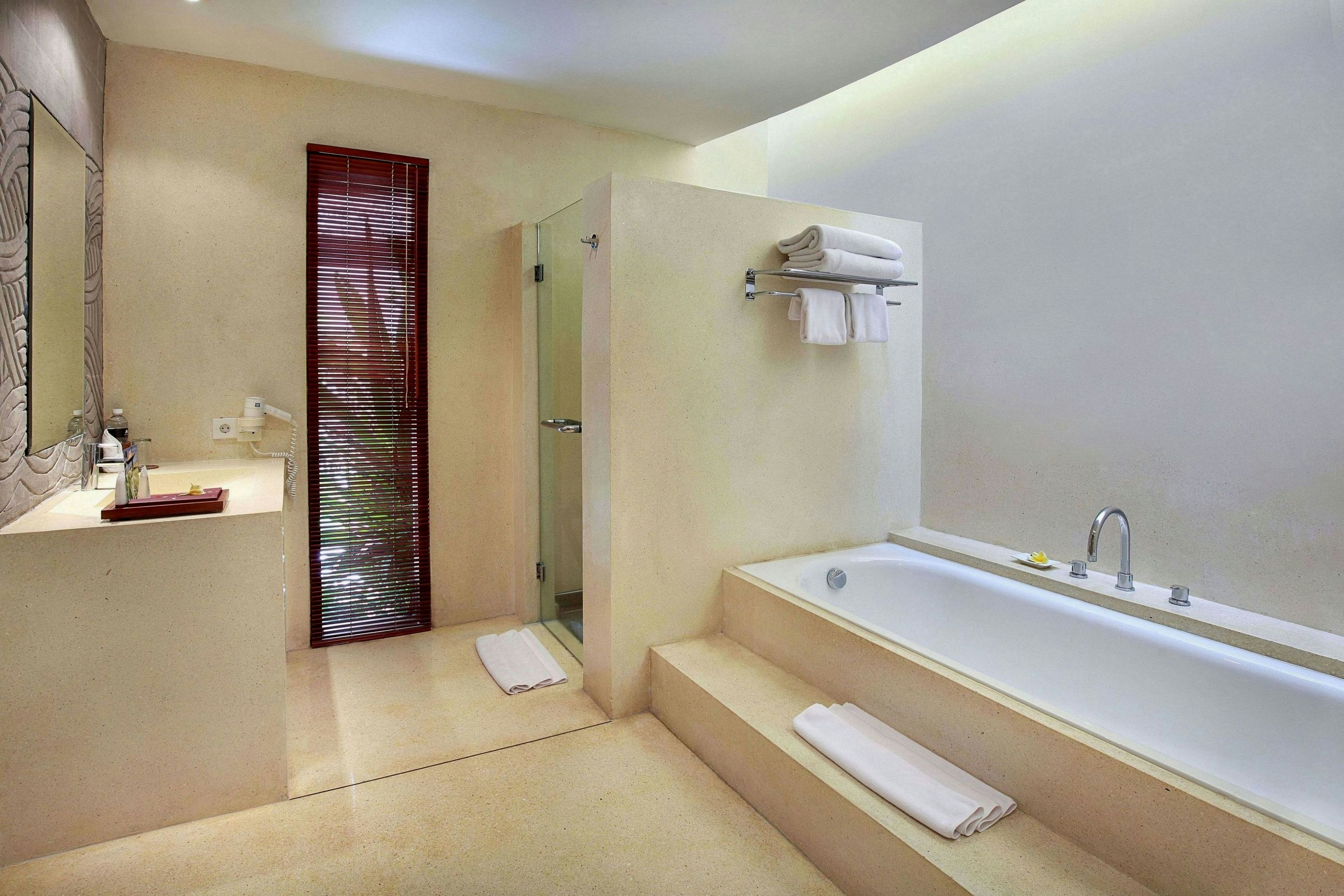 Bali Niksoma Boutique Beach Resort 72/74