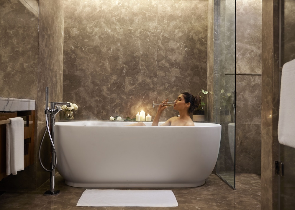 Hyatt Regency Trivandrum 6/50