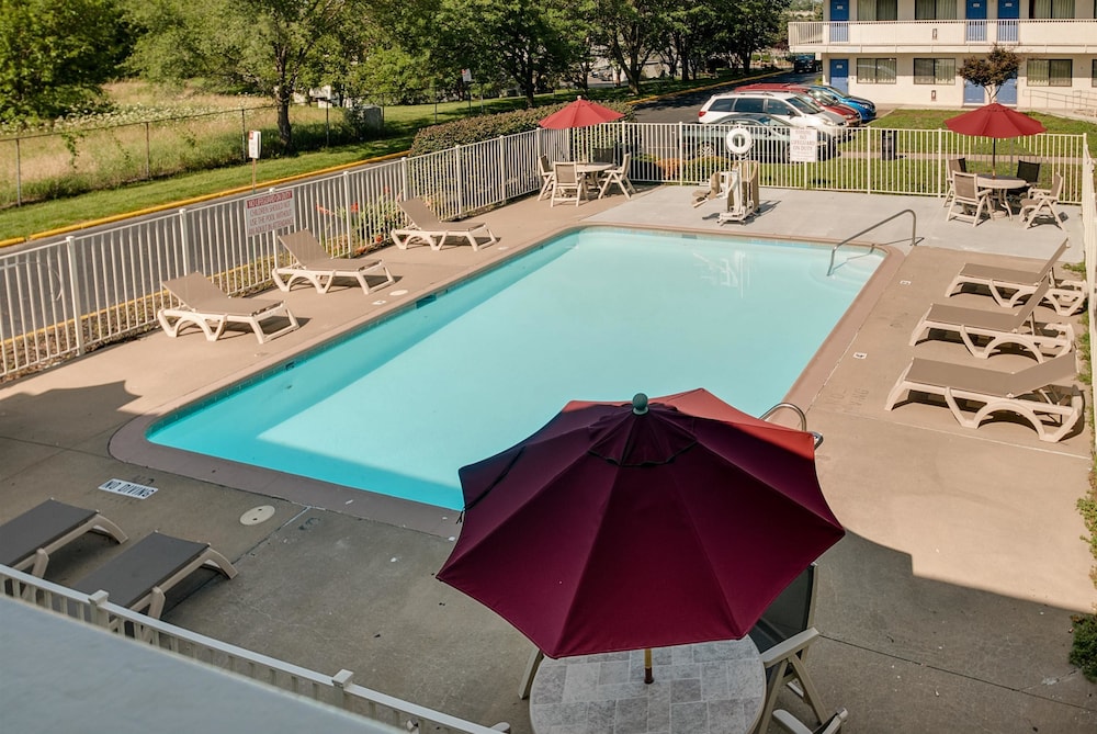 Motel6 Lenexa, KS - Kansas City Southwest 34/44