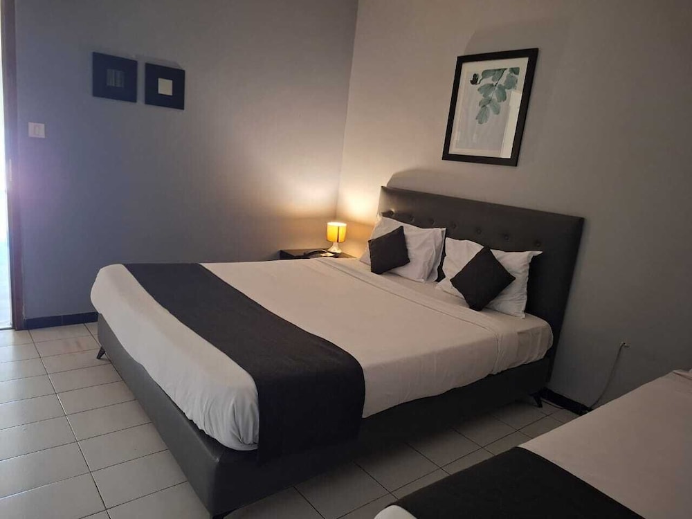 Al Baraka Hotel 42/50