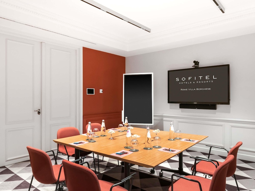 Sofitel Rome Villa Borghese Hotel 71/79