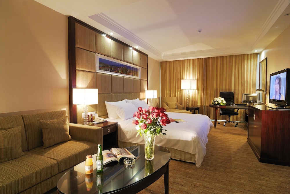 Poly Hotel Wuhan(Formely Poly White Rose Hotel) 13/31