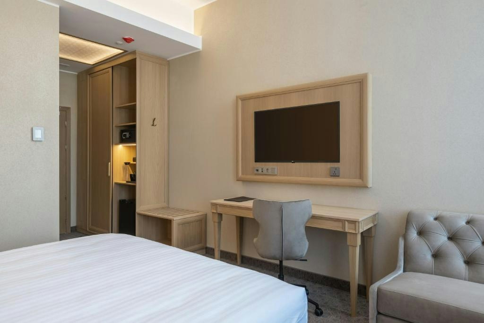 Calvary Hotel and Restaurant Vilnius 9/25