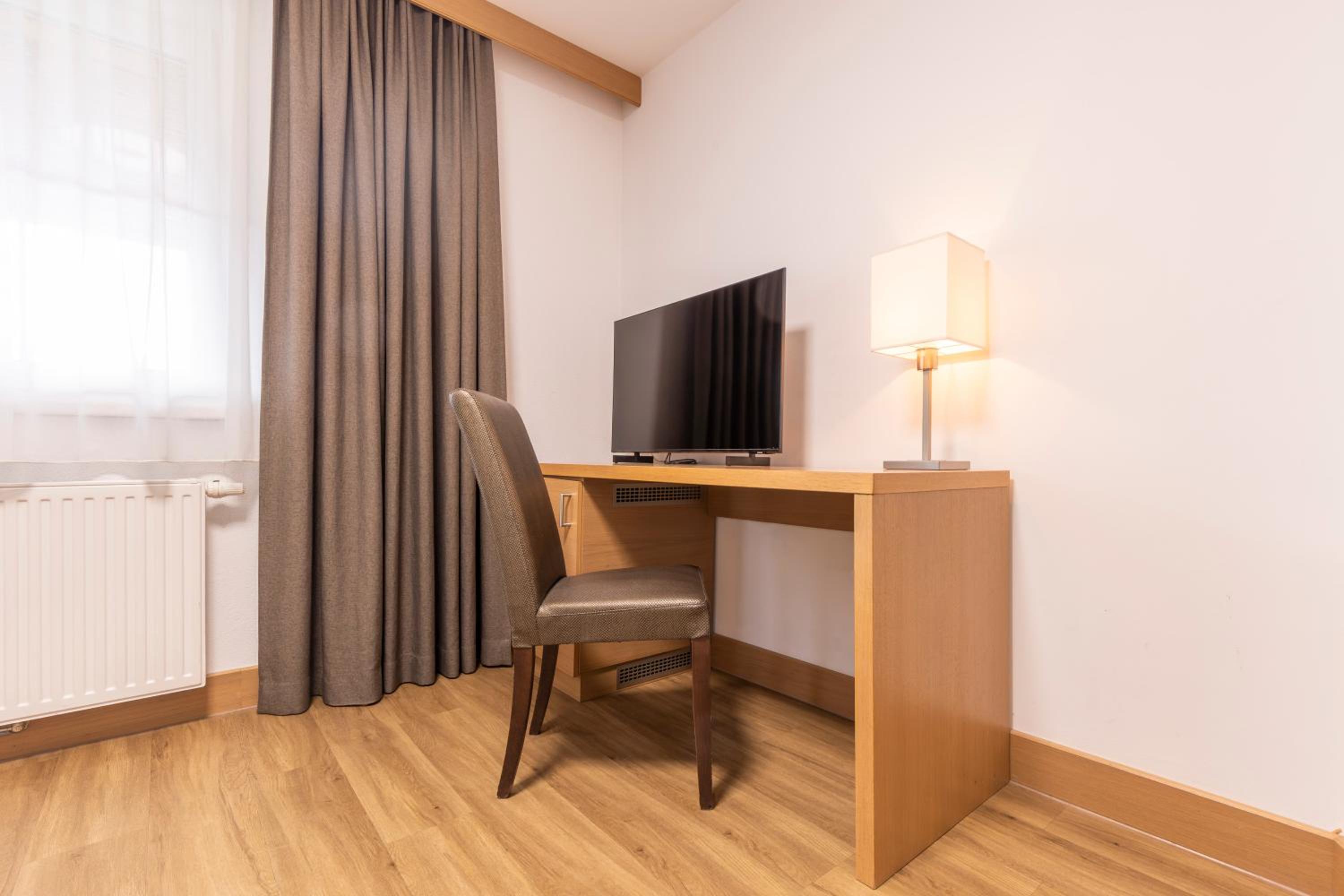 Hotel Castel 41/50